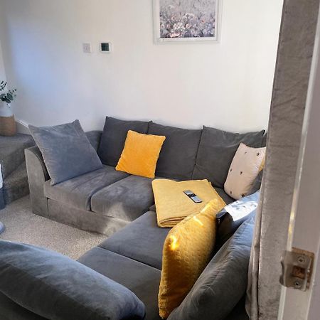 Newly Refurbished Beautiful Location 1 Bedroom Residential House Cramlington Esterno foto