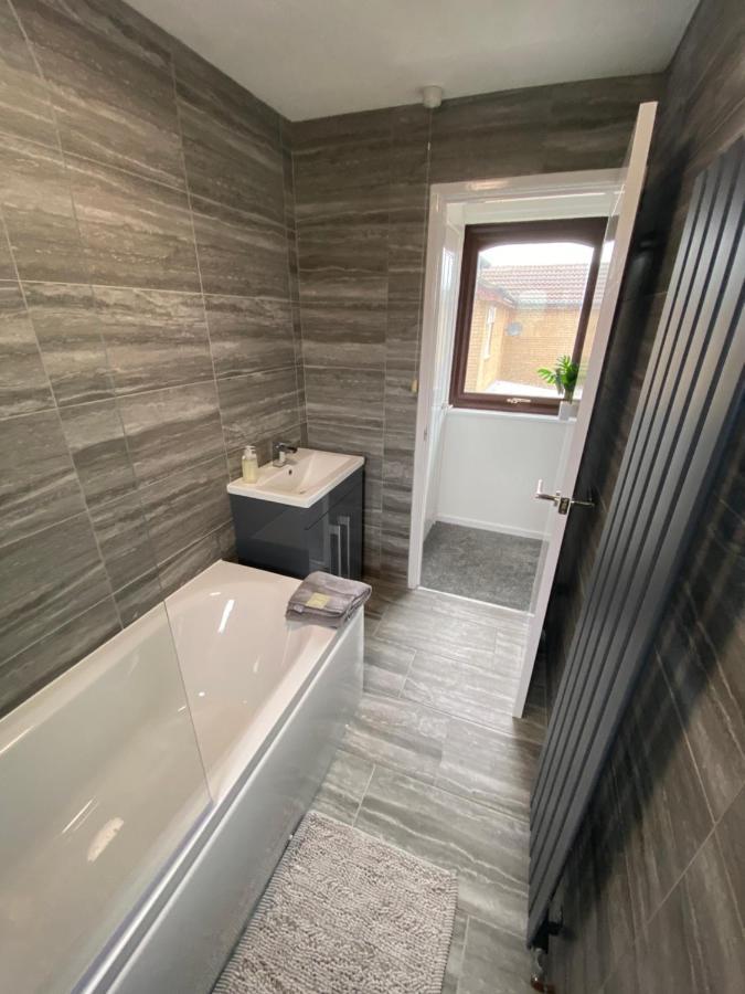 Newly Refurbished Beautiful Location 1 Bedroom Residential House Cramlington Esterno foto