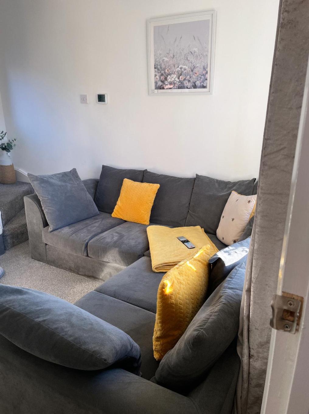 Newly Refurbished Beautiful Location 1 Bedroom Residential House Cramlington Esterno foto